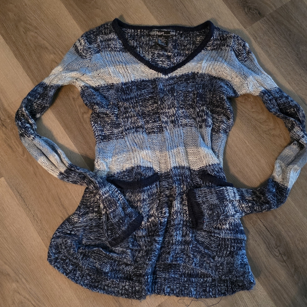 Ashley By 26 International Blue and White Knit Sweater